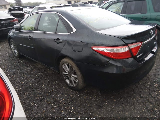 2017 TOYOTA CAMRY SE 3