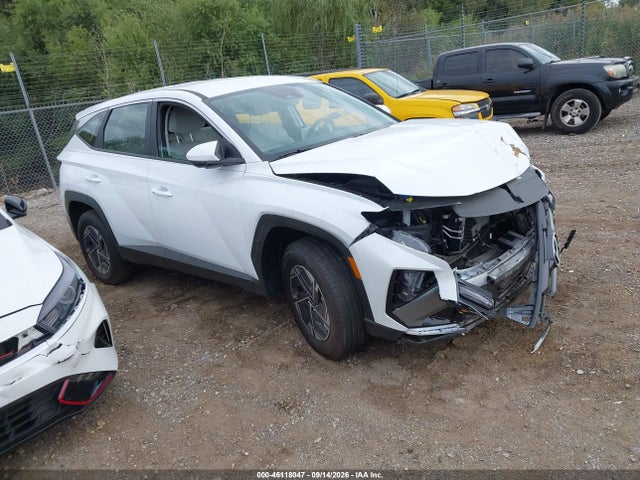 2026 HYUNDAI TUCSON HYBRID BLUE SE