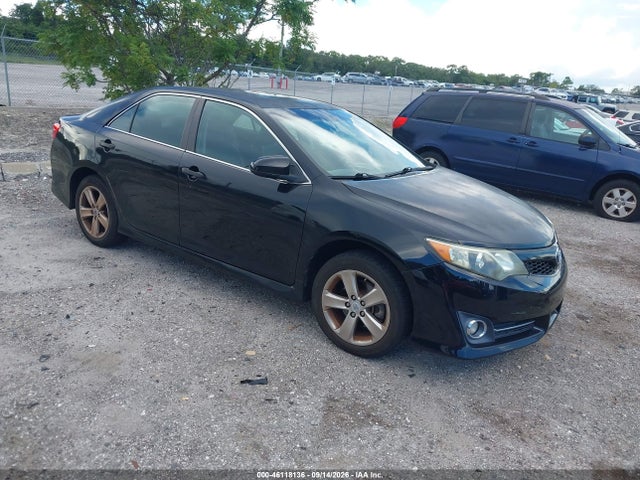 2012 TOYOTA CAMRY SE