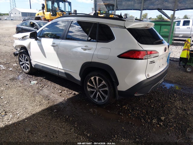 2022 TOYOTA COROLLA CROSS XLE 3
