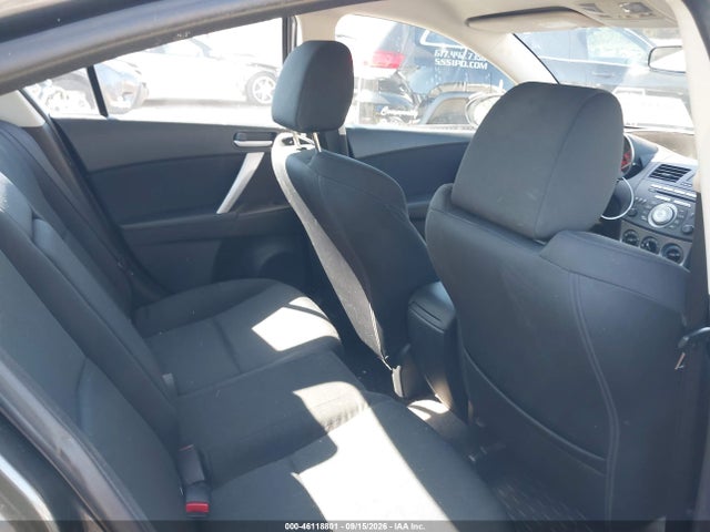 صورة 8 لـ 2011 Mazda MAZDA3 S SPORT