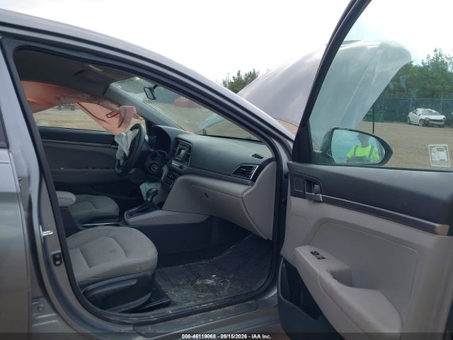 2017 HYUNDAI ELANTRA SE 5