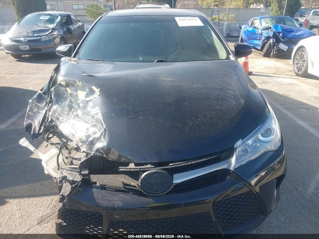 2017 TOYOTA CAMRY SE 13