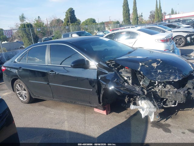 2017 TOYOTA CAMRY SE 14