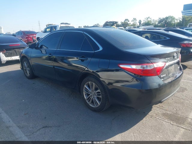 2017 TOYOTA CAMRY SE 3
