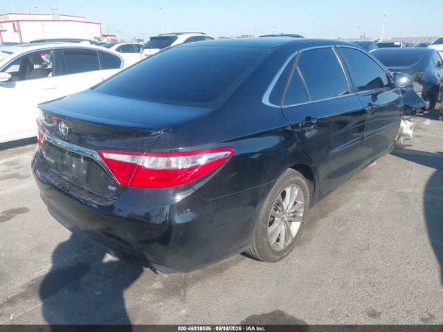 2017 TOYOTA CAMRY SE 4
