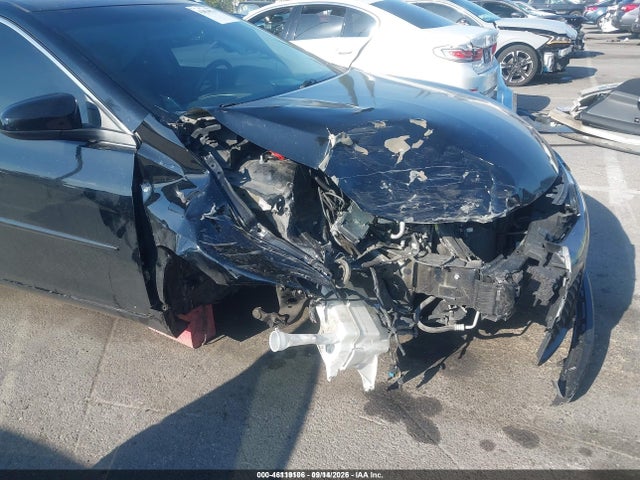2017 TOYOTA CAMRY SE 6