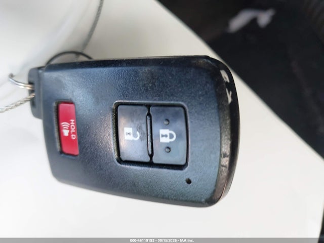 2017 TOYOTA PRIUS V THREE 11