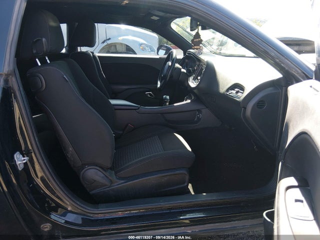 2019 DODGE CHALLENGER SXT 5
