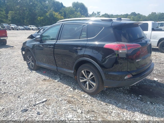 2018 TOYOTA RAV4 XLE 3