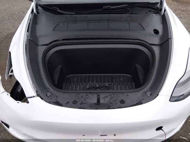 2024 TESLA MODEL Y LONG RANGE DUAL MOTOR ALL-WHEEL DRIVE 10