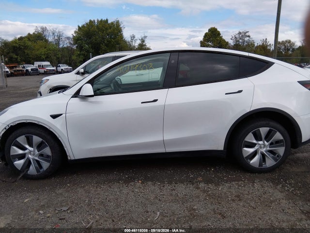 2024 TESLA MODEL Y LONG RANGE DUAL MOTOR ALL-WHEEL DRIVE 13