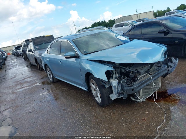 2013 VOLKSWAGEN PASSAT 2.5L SE