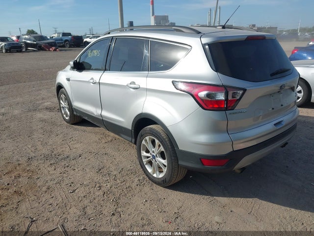 2017 FORD ESCAPE SE 3