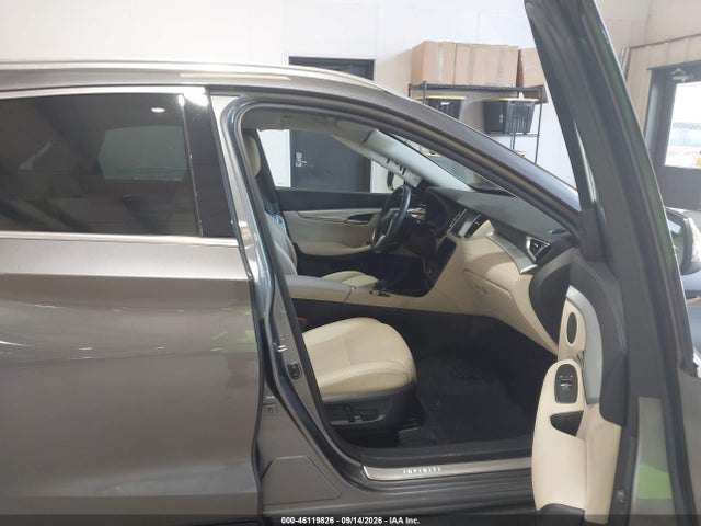2019 INFINITI QX50 LUXE 5