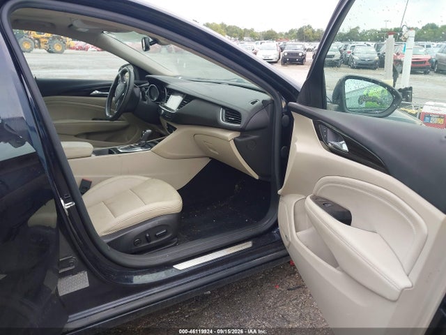 2018 BUICK REGAL SPORTBACK ESSENCE 5
