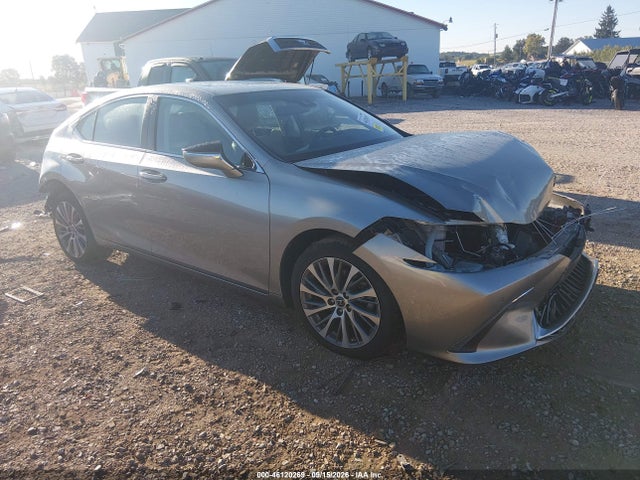 2021 Lexus ES 250