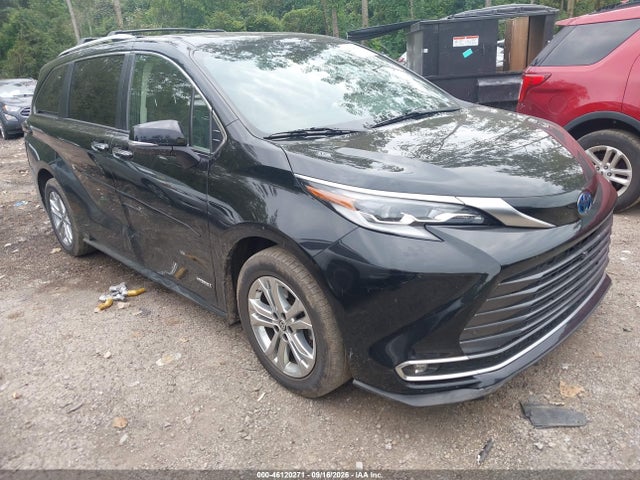 2021 TOYOTA SIENNA PLATINUM