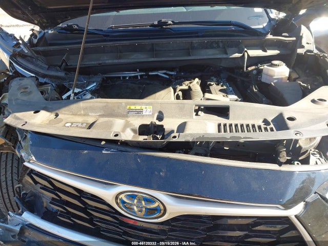 2021 TOYOTA HIGHLANDER XLE 10