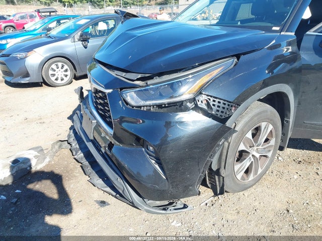 2021 TOYOTA HIGHLANDER XLE 6
