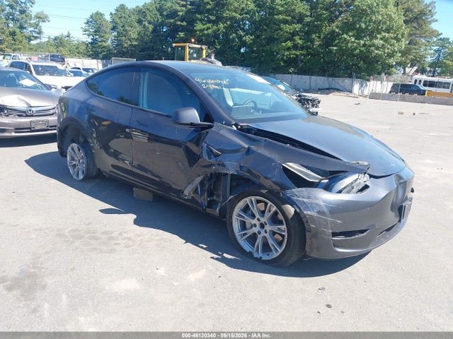 2024 Tesla Model Y Long Range Single Motor Rear-Wheel Drive/Rwd