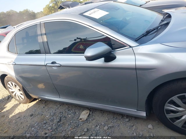 2019 TOYOTA CAMRY HYBRID LE 13