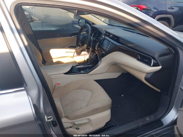 2019 TOYOTA CAMRY HYBRID LE 5