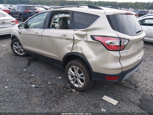 2017 FORD ESCAPE SE 3