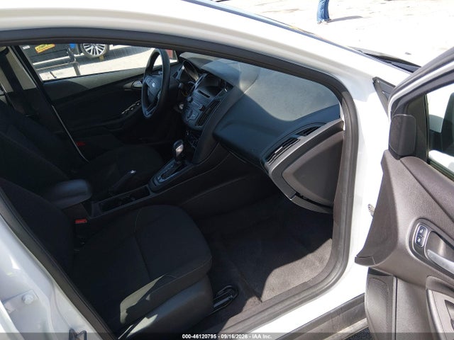 2017 FORD FOCUS SE 5