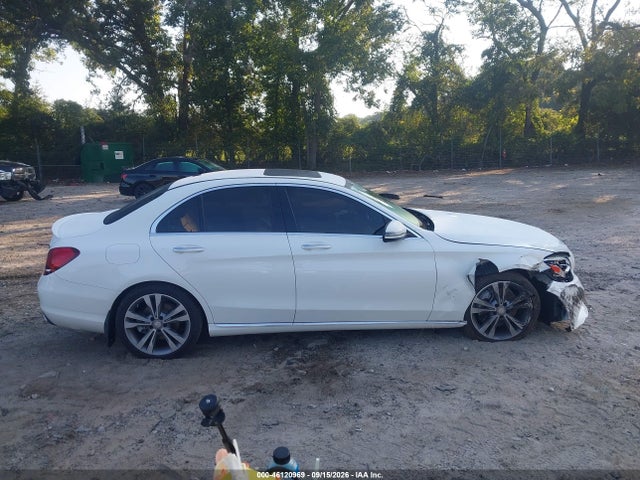 2019 MERCEDES-BENZ C 300 13
