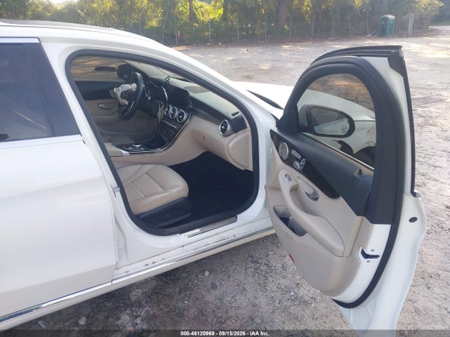 2019 MERCEDES-BENZ C 300 5