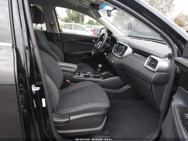 2019 KIA SORENTO 2.4L LX 5