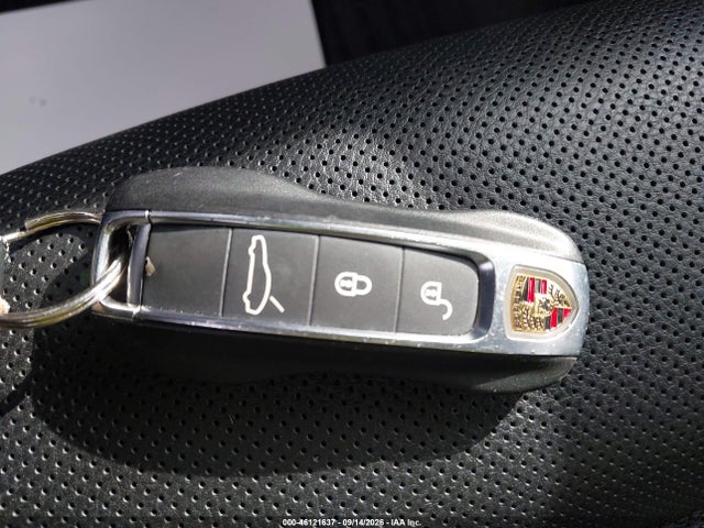 2018 PORSCHE PANAMERA 4 11