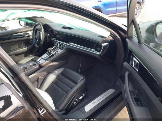 2018 PORSCHE PANAMERA 4 5