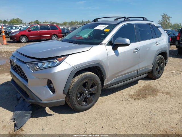 2019 TOYOTA RAV4 XLE 2
