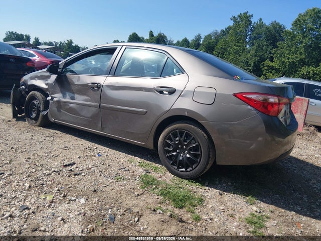 2017 TOYOTA COROLLA LE 3