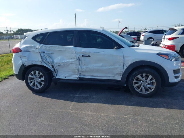 2021 HYUNDAI TUCSON SE 6