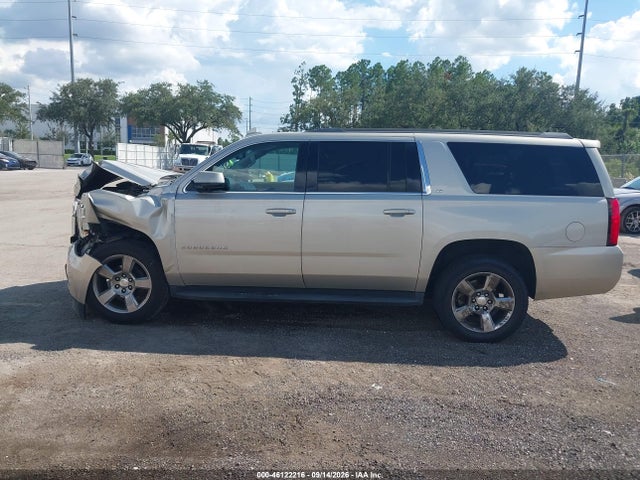 2017 CHEVROLET SUBURBAN LT 14