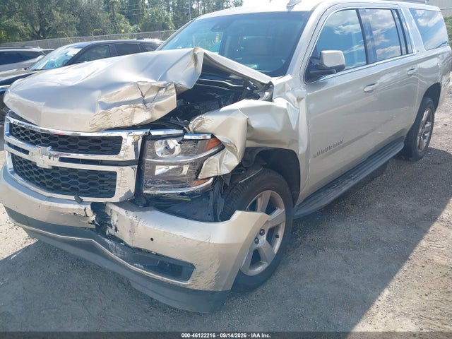 2017 CHEVROLET SUBURBAN LT 17