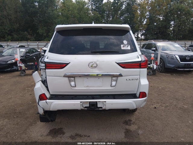 2017 LEXUS LX 570 16
