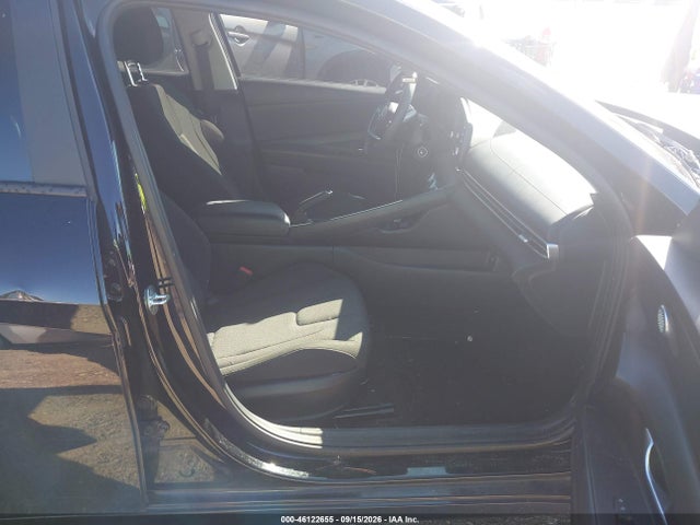 2021 HYUNDAI ELANTRA SE 5
