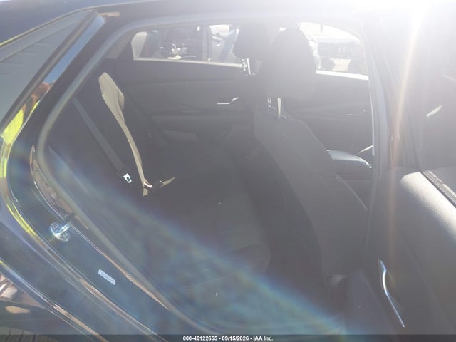 2021 HYUNDAI ELANTRA SE 8