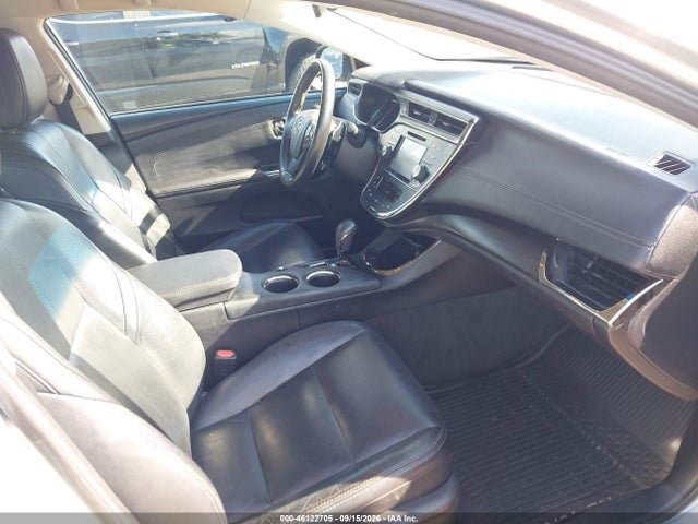 2017 TOYOTA AVALON XLE 5