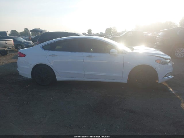 2017 FORD FUSION SE 13