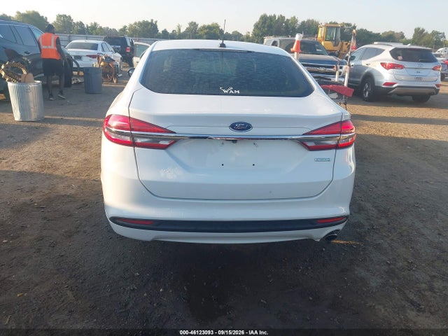 2017 FORD FUSION SE 16