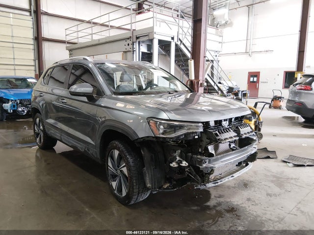 2025 Volkswagen Taos 1.5T SE