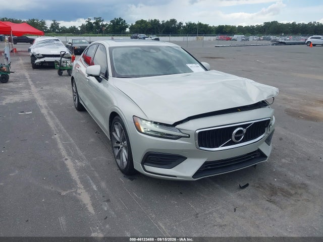 2019 VOLVO S60 T5 MOMENTUM