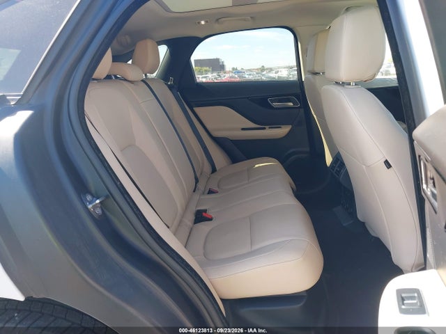 2018 JAGUAR F-PACE 25T PREMIUM 8