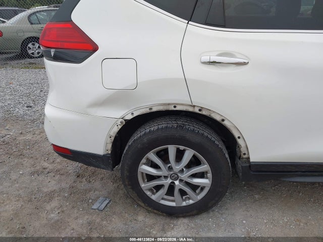 2017 NISSAN ROGUE SV 22