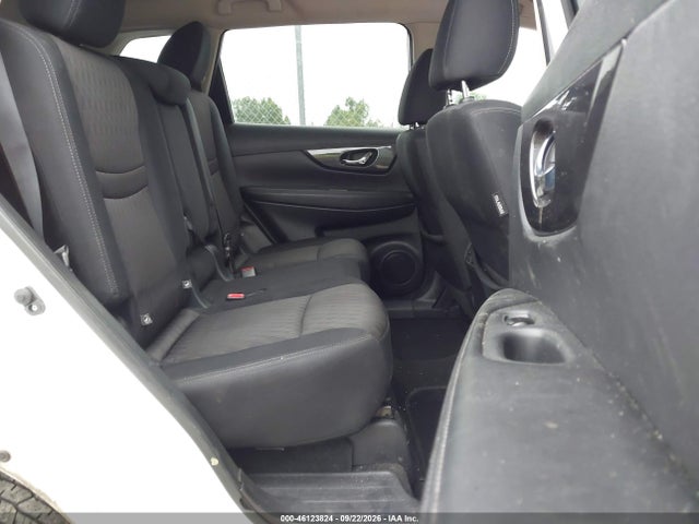 2017 NISSAN ROGUE SV 8